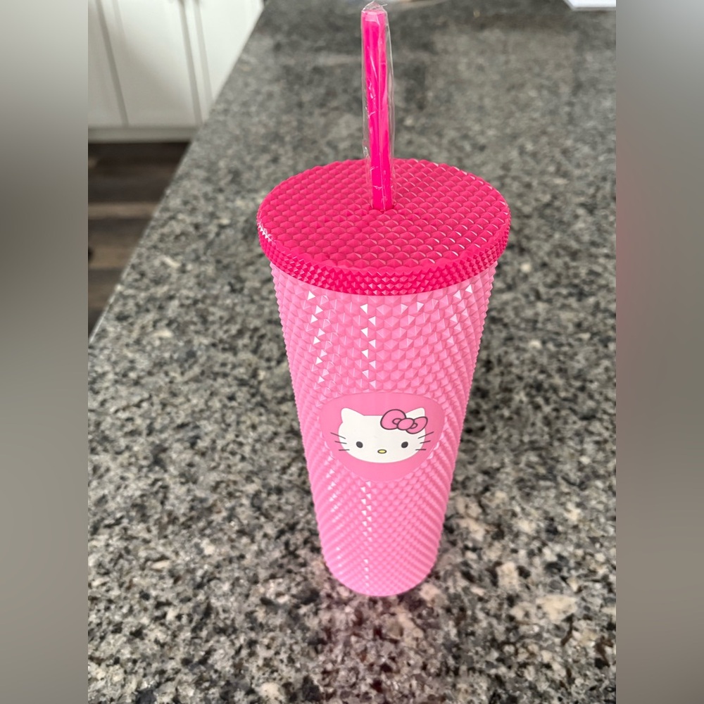 NWOT- Hello Kitty pink studded 24oz tumbler, w/lid & reusable straw